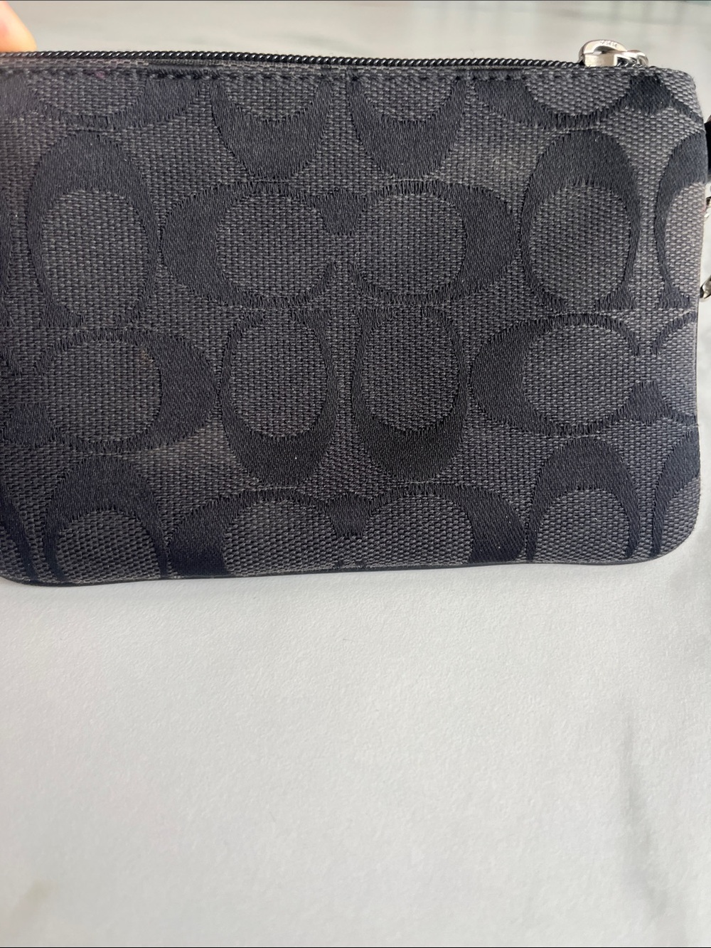 Coach wristlet authentic - Picture 9 of 9
